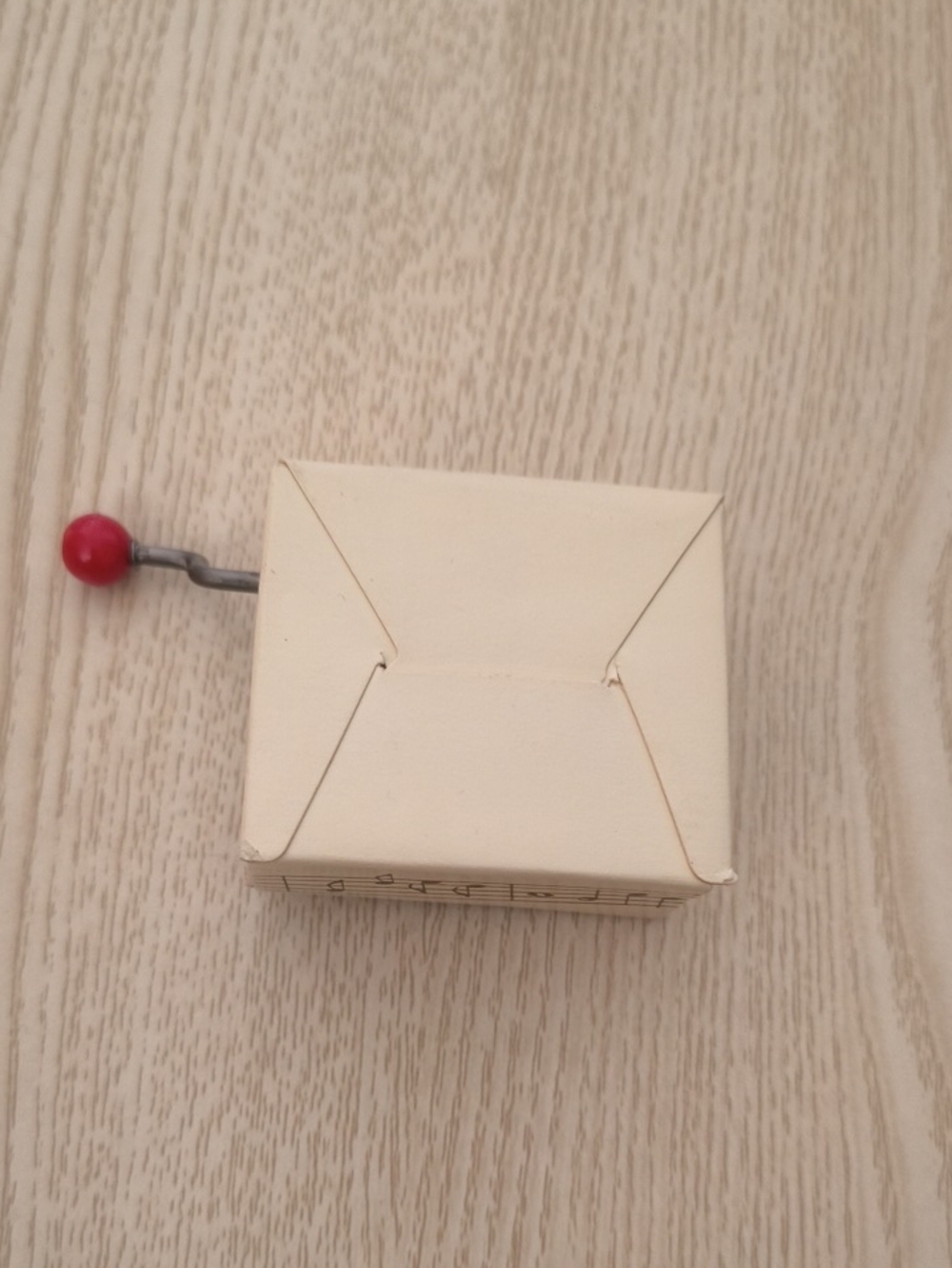 Vintage Beatrix Potter Mini Hand Crank Music Box Cardboard WORKS GREAT RARE!! - Picture 5 of 8
